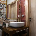 Vivis Hub Aparthotel