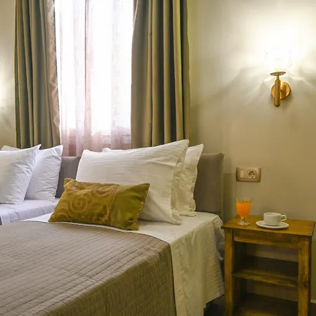 Apartmanhotel Vivis Hub 4*