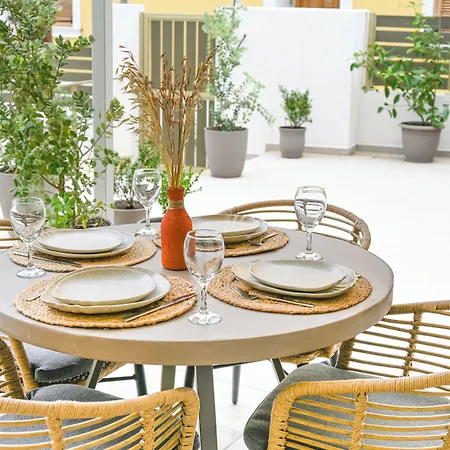 Apartmanhotel Vivis Hub 4*