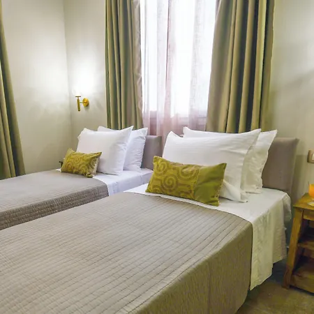 Vivis Hub Apartmanhotel